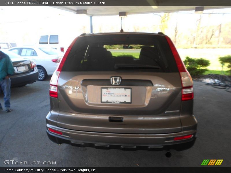 Urban Titanium Metallic / Black 2011 Honda CR-V SE 4WD