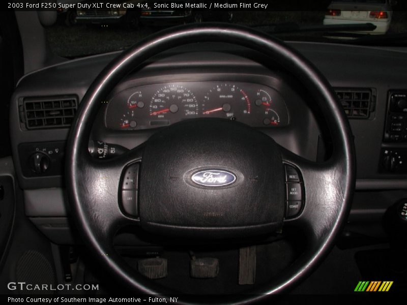 Sonic Blue Metallic / Medium Flint Grey 2003 Ford F250 Super Duty XLT Crew Cab 4x4