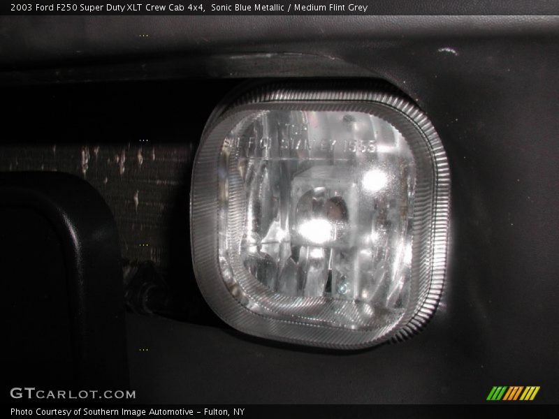Sonic Blue Metallic / Medium Flint Grey 2003 Ford F250 Super Duty XLT Crew Cab 4x4