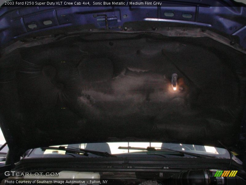 Sonic Blue Metallic / Medium Flint Grey 2003 Ford F250 Super Duty XLT Crew Cab 4x4