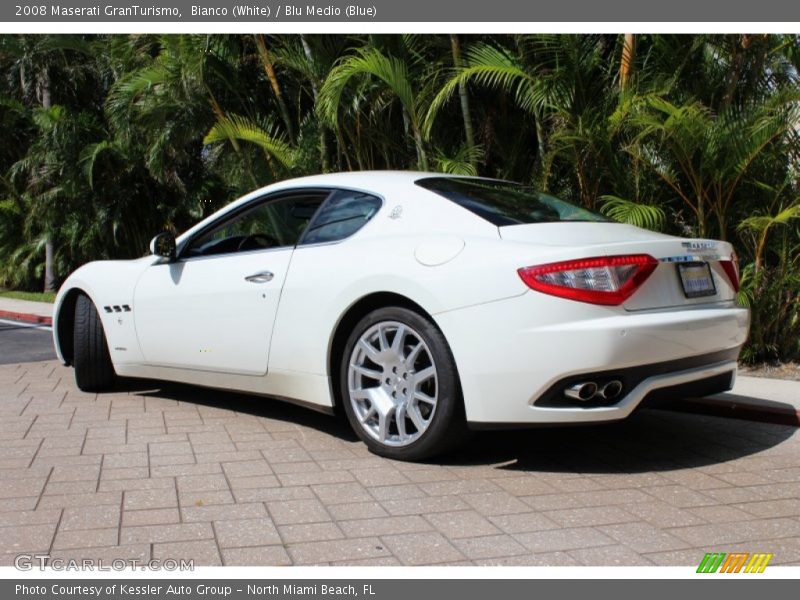 Bianco (White) / Blu Medio (Blue) 2008 Maserati GranTurismo