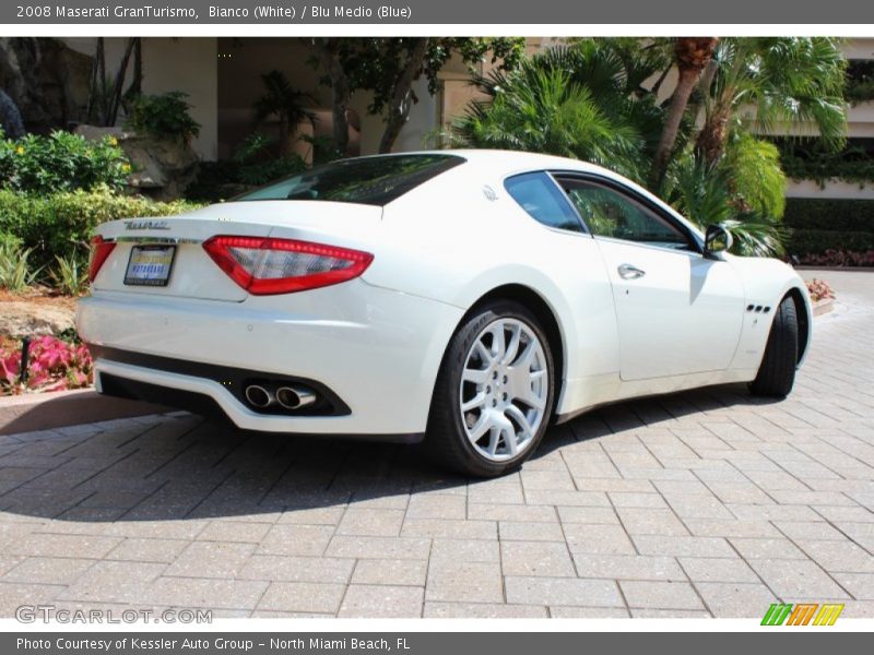 Bianco (White) / Blu Medio (Blue) 2008 Maserati GranTurismo