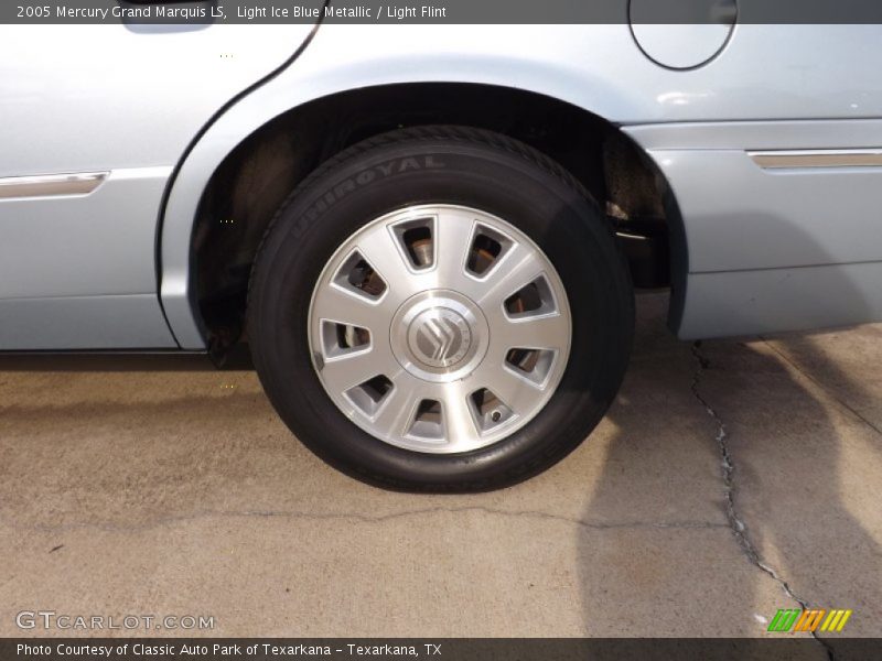 Light Ice Blue Metallic / Light Flint 2005 Mercury Grand Marquis LS