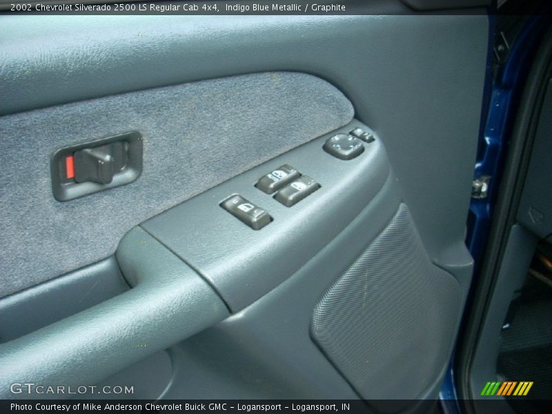 Indigo Blue Metallic / Graphite 2002 Chevrolet Silverado 2500 LS Regular Cab 4x4