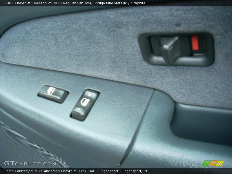 Indigo Blue Metallic / Graphite 2002 Chevrolet Silverado 2500 LS Regular Cab 4x4