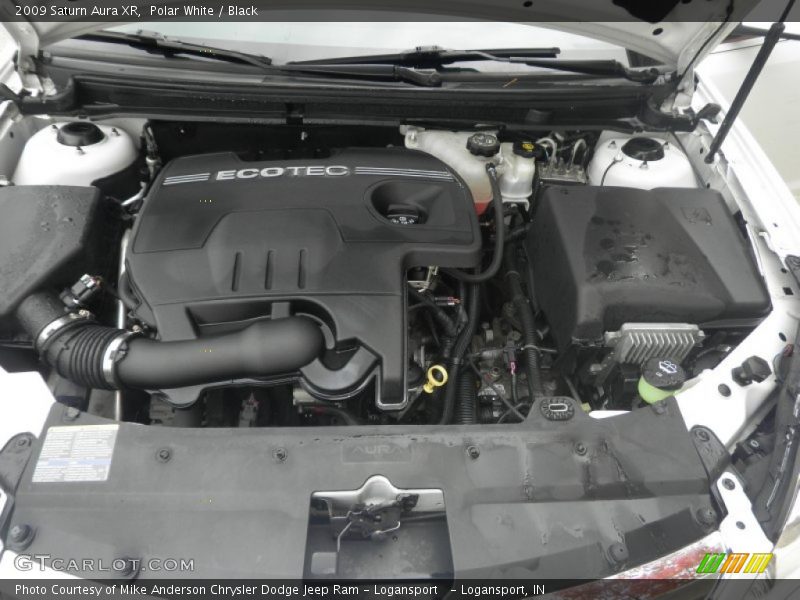 Polar White / Black 2009 Saturn Aura XR