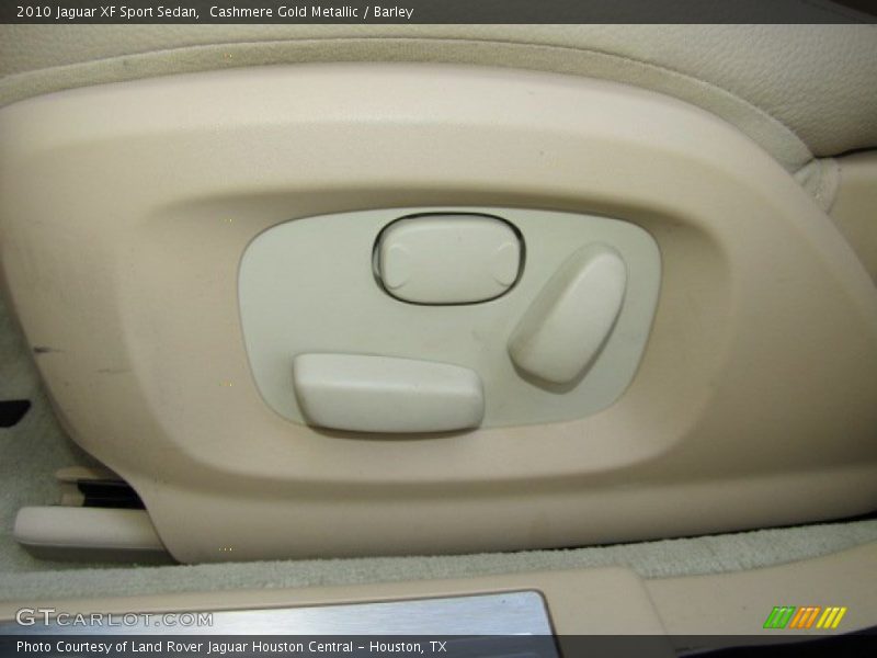 Controls of 2010 XF Sport Sedan