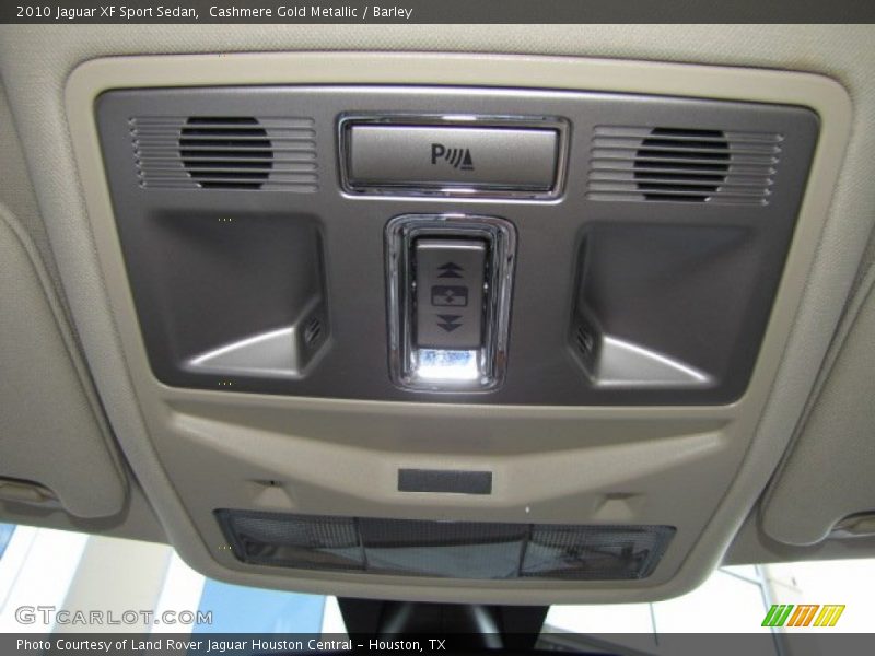 Controls of 2010 XF Sport Sedan