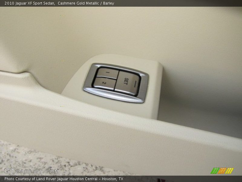 Controls of 2010 XF Sport Sedan