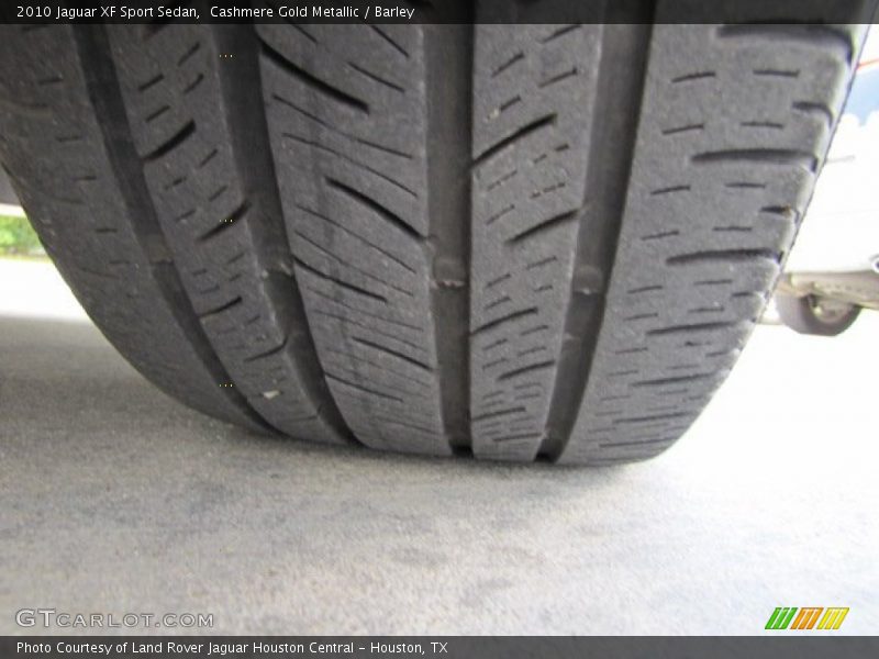 Cashmere Gold Metallic / Barley 2010 Jaguar XF Sport Sedan