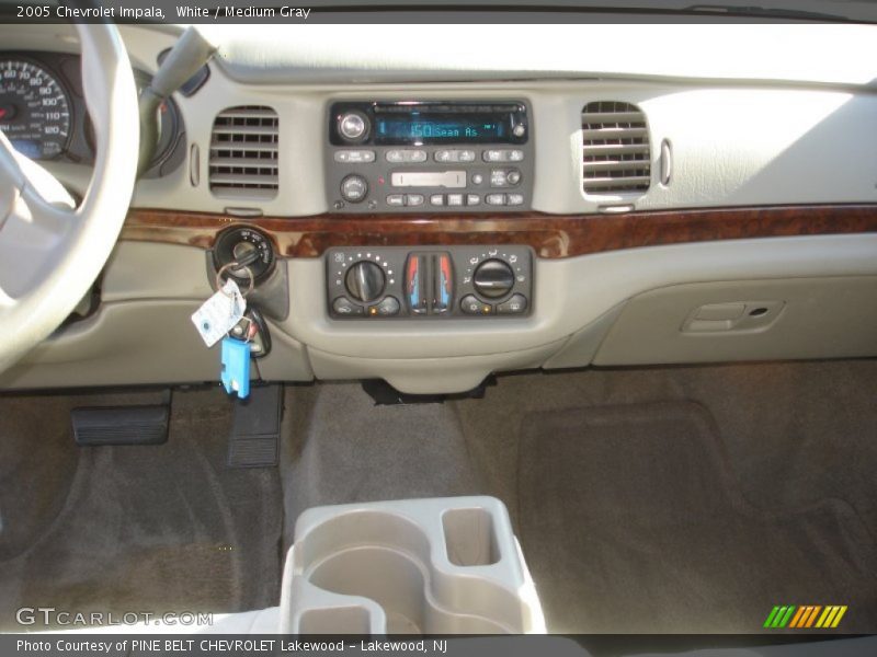 White / Medium Gray 2005 Chevrolet Impala