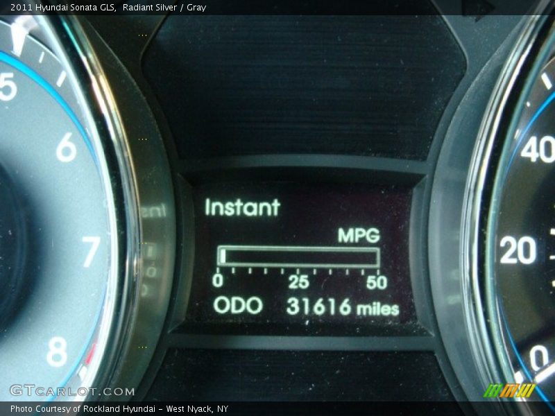 Radiant Silver / Gray 2011 Hyundai Sonata GLS