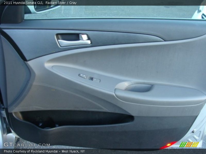 Radiant Silver / Gray 2011 Hyundai Sonata GLS