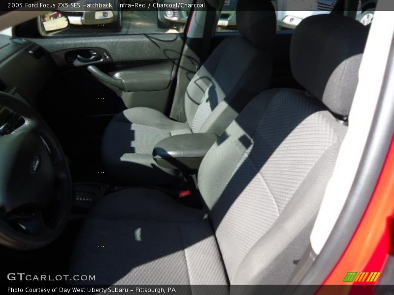 Infra-Red / Charcoal/Charcoal 2005 Ford Focus ZX5 SES Hatchback