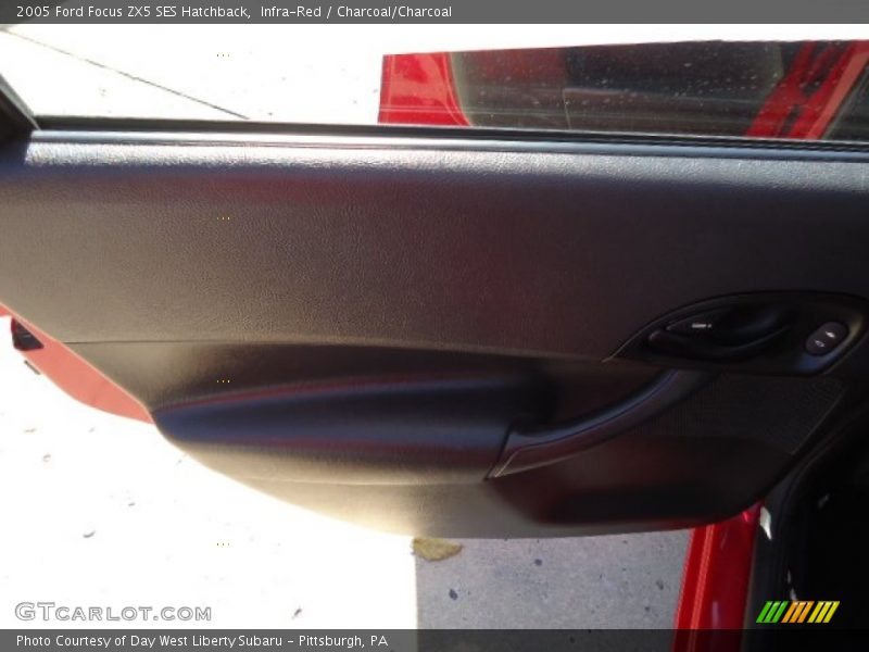 Infra-Red / Charcoal/Charcoal 2005 Ford Focus ZX5 SES Hatchback