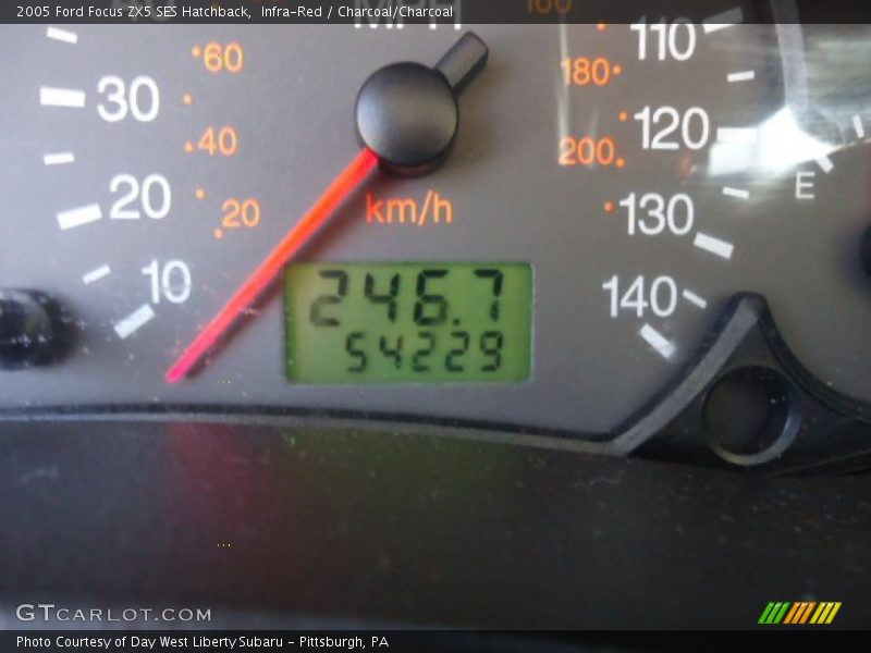 Infra-Red / Charcoal/Charcoal 2005 Ford Focus ZX5 SES Hatchback