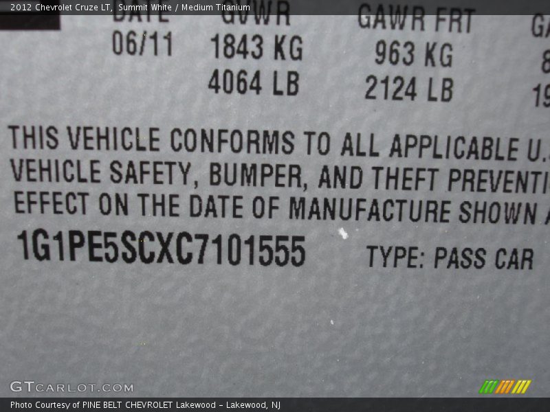 Summit White / Medium Titanium 2012 Chevrolet Cruze LT