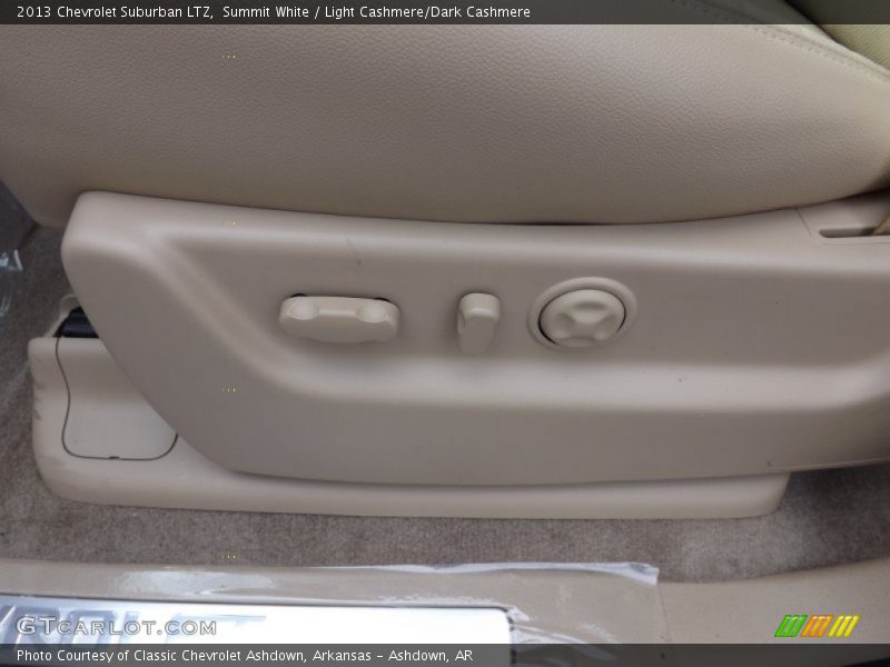 Summit White / Light Cashmere/Dark Cashmere 2013 Chevrolet Suburban LTZ