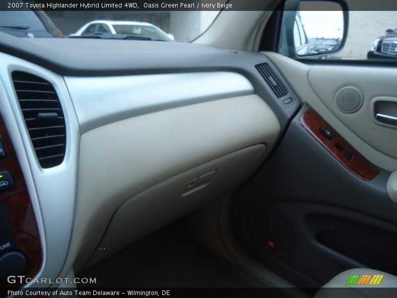 Oasis Green Pearl / Ivory Beige 2007 Toyota Highlander Hybrid Limited 4WD