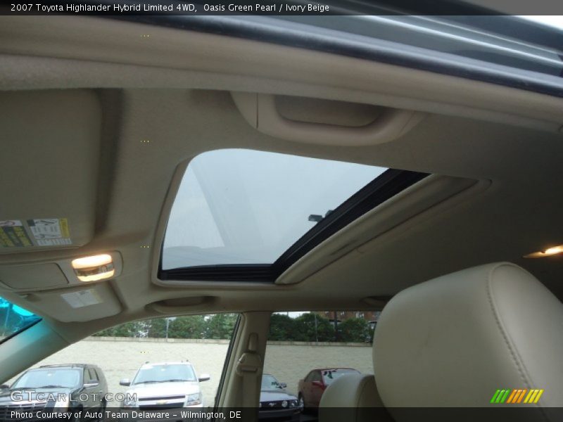 Oasis Green Pearl / Ivory Beige 2007 Toyota Highlander Hybrid Limited 4WD