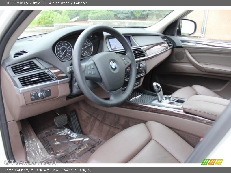 Alpine White / Tobacco 2010 BMW X5 xDrive30i
