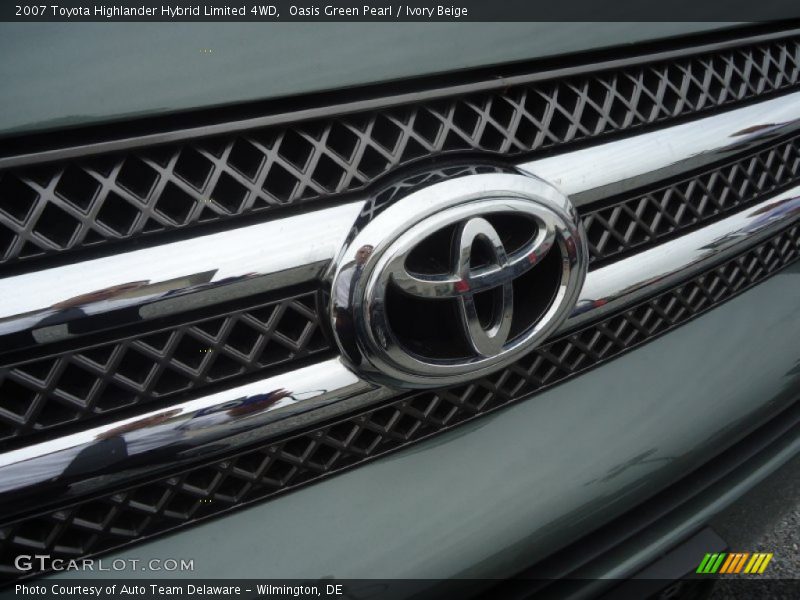 Oasis Green Pearl / Ivory Beige 2007 Toyota Highlander Hybrid Limited 4WD