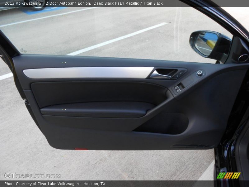 Deep Black Pearl Metallic / Titan Black 2013 Volkswagen GTI 2 Door Autobahn Edition