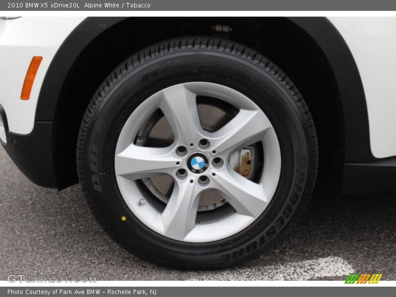 Alpine White / Tobacco 2010 BMW X5 xDrive30i