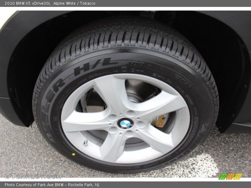 Alpine White / Tobacco 2010 BMW X5 xDrive30i