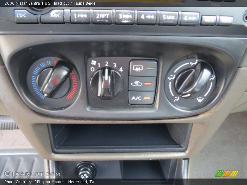 Blackout / Taupe Beige 2006 Nissan Sentra 1.8 S