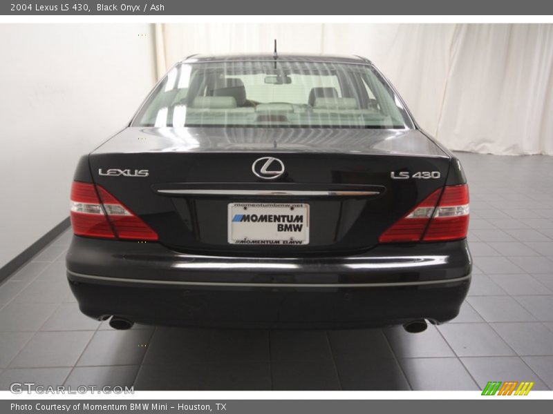 Black Onyx / Ash 2004 Lexus LS 430