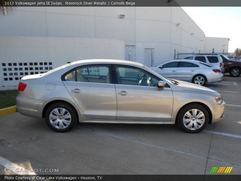 Moonrock Silver Metallic / Cornsilk Beige 2013 Volkswagen Jetta SE Sedan