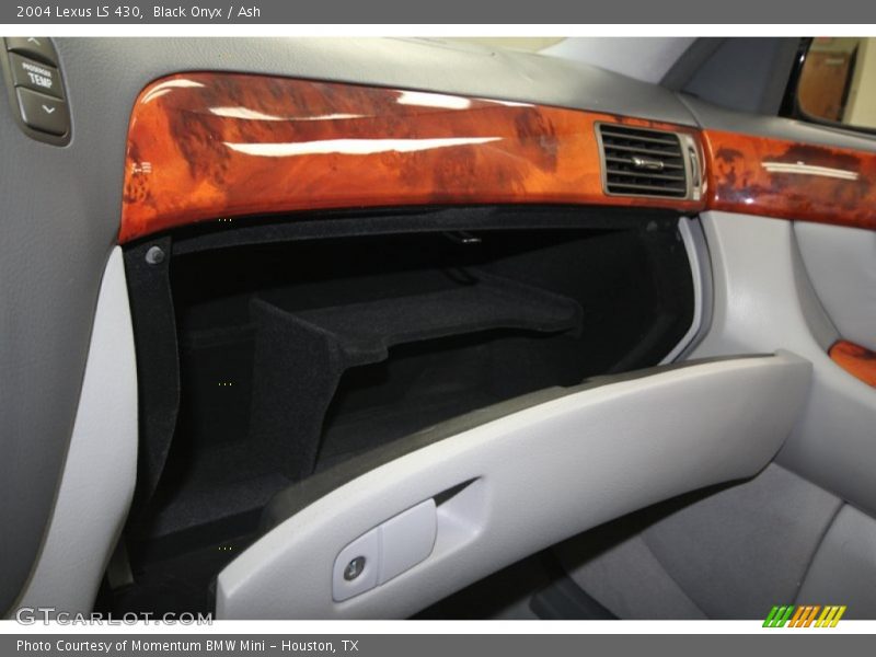 Black Onyx / Ash 2004 Lexus LS 430