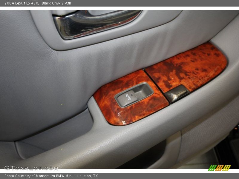 Black Onyx / Ash 2004 Lexus LS 430