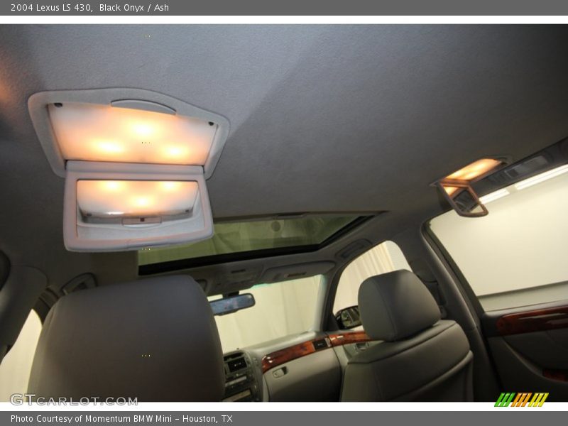Black Onyx / Ash 2004 Lexus LS 430