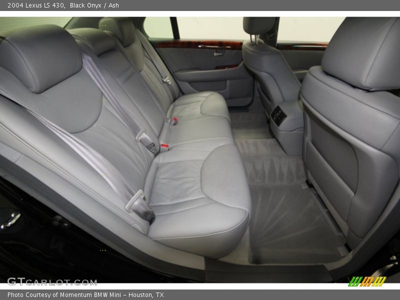 Black Onyx / Ash 2004 Lexus LS 430