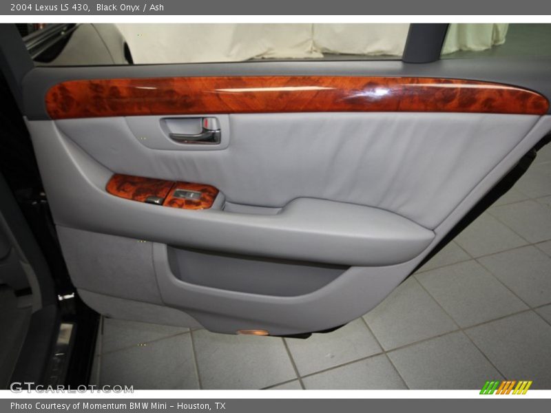 Black Onyx / Ash 2004 Lexus LS 430