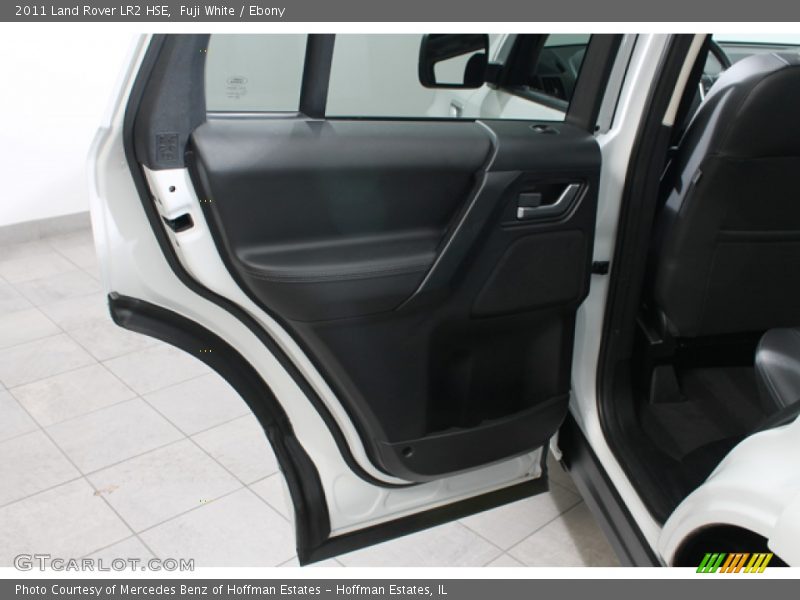 Fuji White / Ebony 2011 Land Rover LR2 HSE