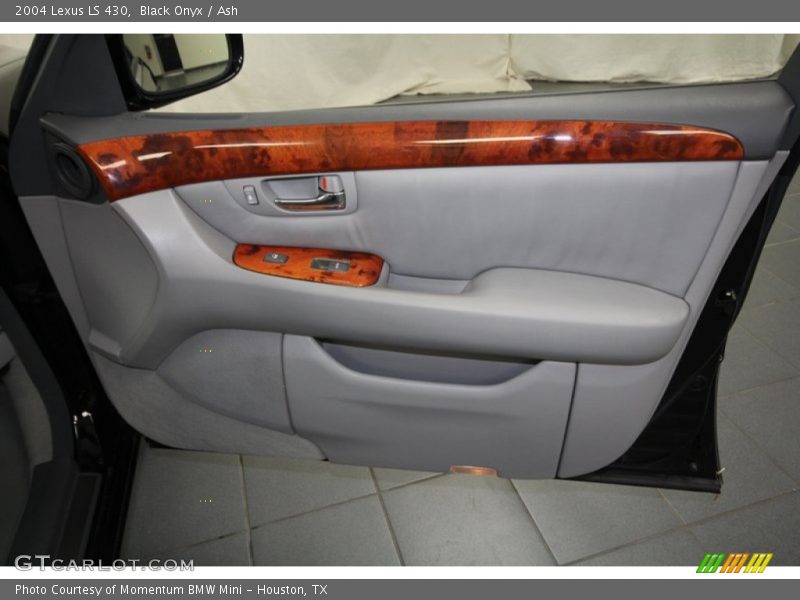 Black Onyx / Ash 2004 Lexus LS 430