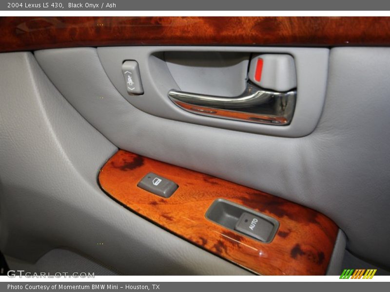 Black Onyx / Ash 2004 Lexus LS 430
