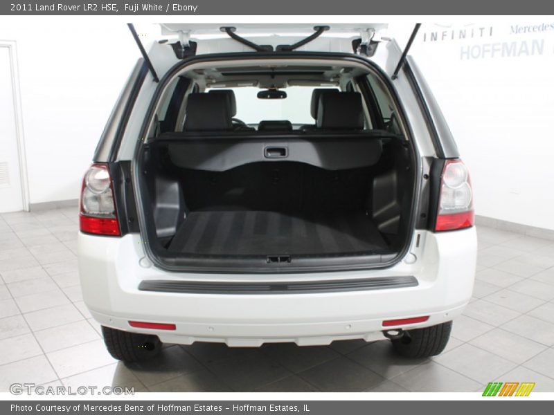 Fuji White / Ebony 2011 Land Rover LR2 HSE