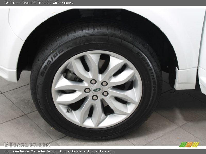 Fuji White / Ebony 2011 Land Rover LR2 HSE