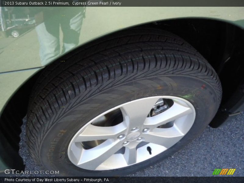 Cypress Green Pearl / Ivory 2013 Subaru Outback 2.5i Premium