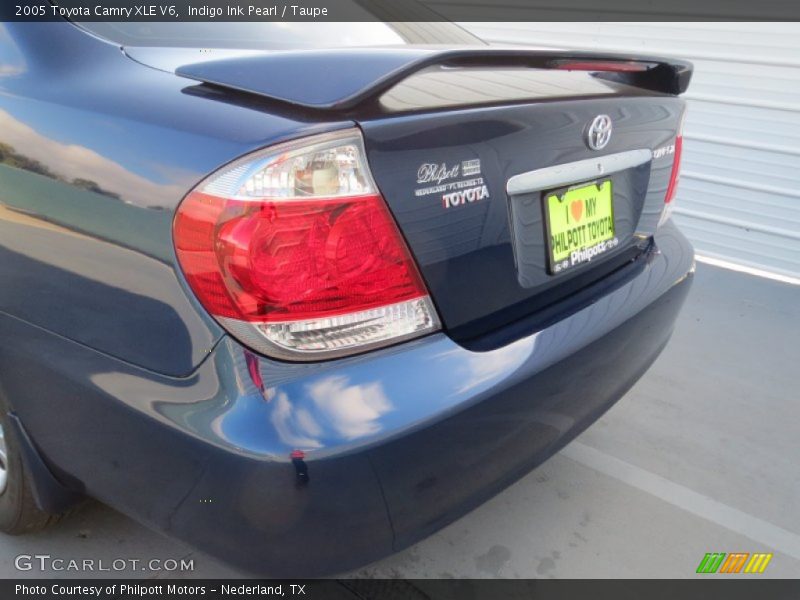Indigo Ink Pearl / Taupe 2005 Toyota Camry XLE V6