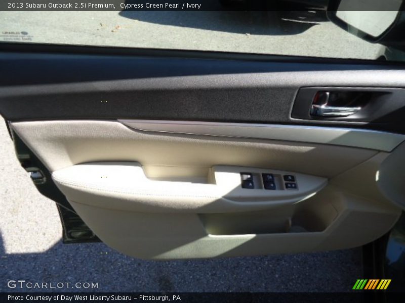 Cypress Green Pearl / Ivory 2013 Subaru Outback 2.5i Premium