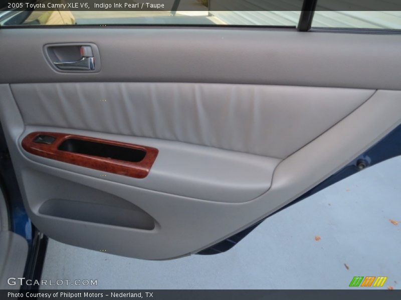 Indigo Ink Pearl / Taupe 2005 Toyota Camry XLE V6