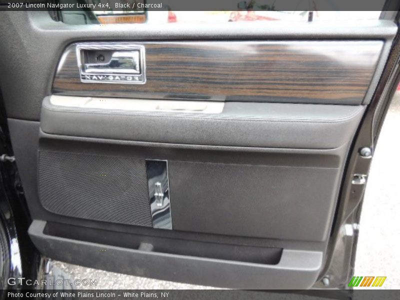 Black / Charcoal 2007 Lincoln Navigator Luxury 4x4