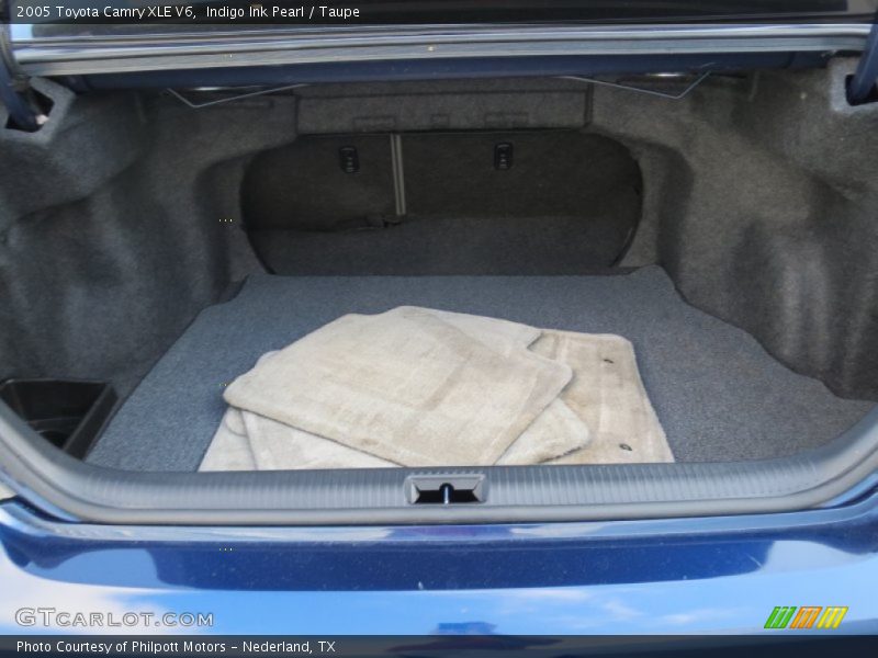 Indigo Ink Pearl / Taupe 2005 Toyota Camry XLE V6