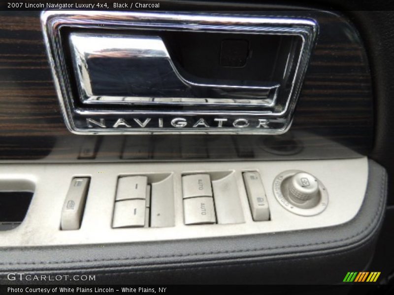 Black / Charcoal 2007 Lincoln Navigator Luxury 4x4
