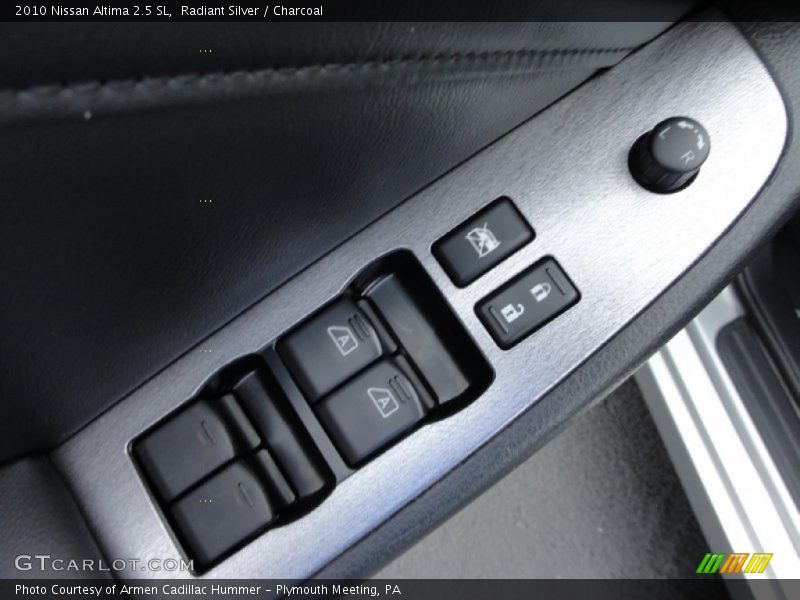 Radiant Silver / Charcoal 2010 Nissan Altima 2.5 SL